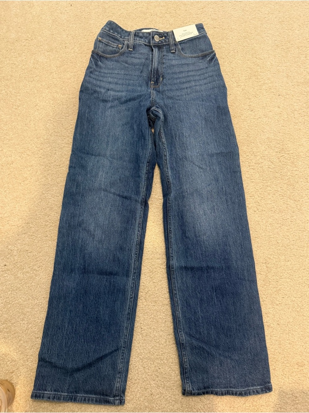 Hollister Ultra High-Rise Dad Jeans in Medium Blue